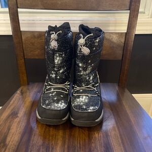 L.L. Bean Boys Galaxy Print Velcro/Drawstring Winter Boots Size 4